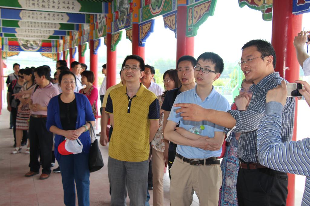 教师进农户，理论下基层——emc体育官网学院全体党员教师赴英山县乌云山村学习调研