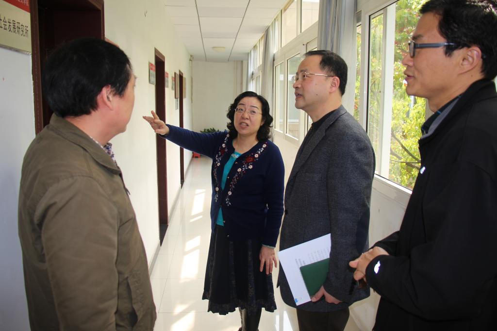校党委书记何光彩赴emc体育官网学院调研
